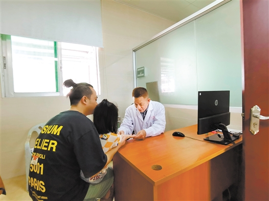 兒童出現(xiàn)皮膚問(wèn)題要及時(shí)就診。