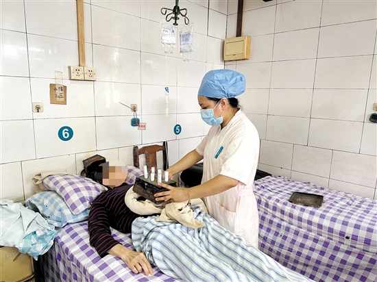 中醫(yī)傳統(tǒng)療法有助于治療失眠。