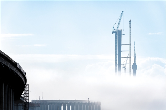 “騰云駕霧”的主塔。