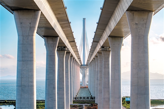 黃茅?？绾Ｍǖ赖膶?duì)稱美學(xué)。