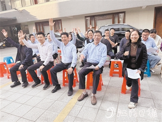 麻三村開(kāi)展“百千萬(wàn)工程”知識(shí)有獎(jiǎng)問(wèn)答活動(dòng)，幫助村民更清晰地了解惠民政策。