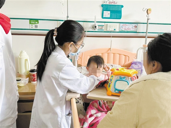 預(yù)防兒童感冒，需要注意去寒就溫。