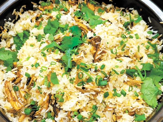 臺(tái)山黃鱔飯口感松軟，味道鮮美。