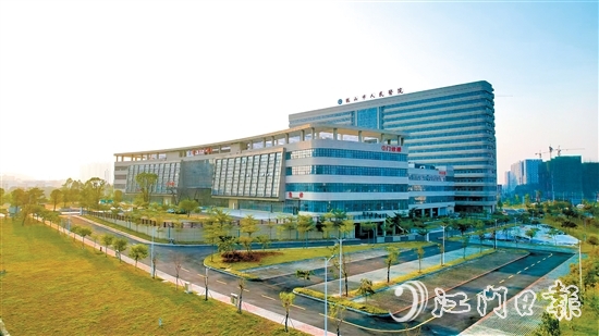 鶴山全力保障民生領(lǐng)域重點(diǎn)項(xiàng)目建設(shè)，圖為鶴山市人民醫(yī)院新院區(qū)。