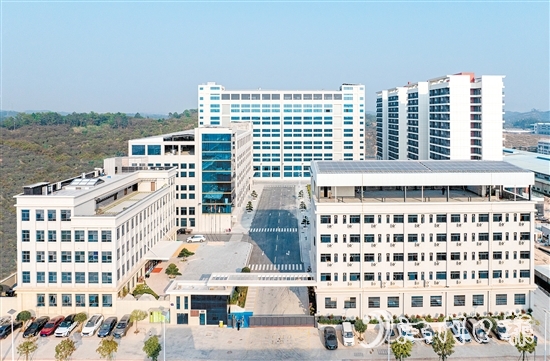 廣東鑫耀水晶飾品有限公司 廣東鑫耀水晶飾品有限公司