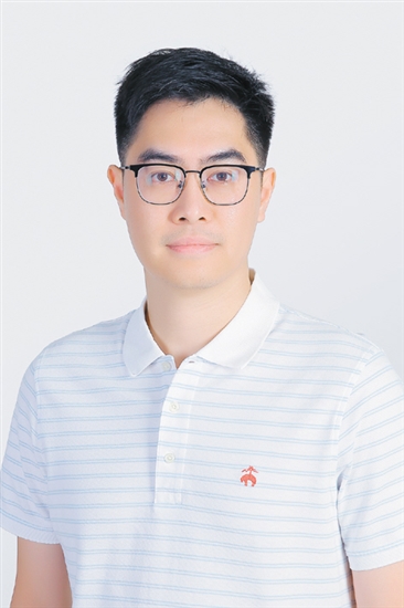 龍溪湖講堂學(xué)員、廣東華藝衛(wèi)浴實(shí)業(yè)有限公司總裁馮育羨