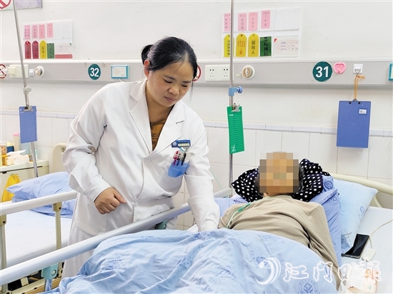 鶴山市中醫(yī)院內二科副主任鐘斯婷