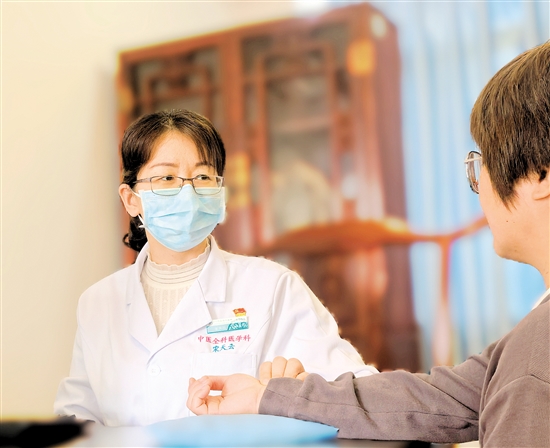 老年病科兼中醫(yī)全科醫(yī)學(xué)科主任宋天云