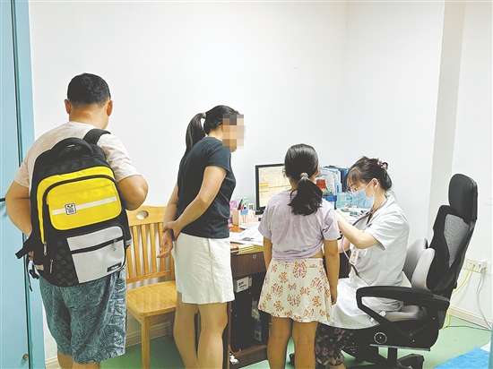 許多家長十分關(guān)心孩子的身高。