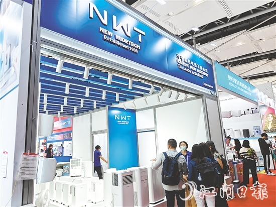 據(jù)不完全統(tǒng)計，第137屆廣交會上，開平參展企業(yè)將展示產(chǎn)品超3700件，其中新品800多件。