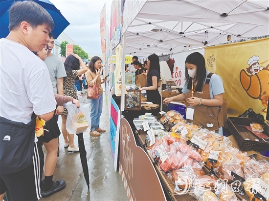 琳瑯滿目的面包讓人食指大動(dòng)。