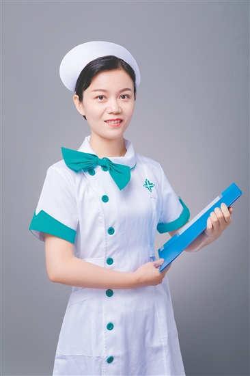 姓名:羅琳琳 姓名:羅琳琳