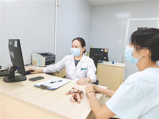 兒童青少年如果出現(xiàn)營養(yǎng)問題應(yīng)及時(shí)就診，尋求專業(yè)人士的建議。