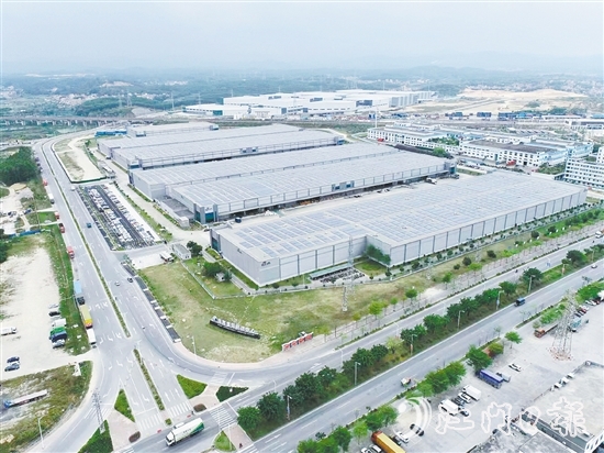 鶴山全力打造珠西國(guó)際物流中心，推動(dòng)現(xiàn)代物流產(chǎn)業(yè)聚集。
