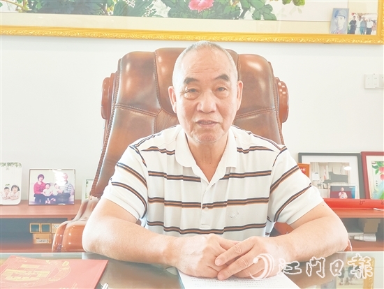 勞壽榮在企業(yè)的連鎖經(jīng)營、平臺化轉(zhuǎn)型、大健康服務(wù)等領(lǐng)域開辟出創(chuàng)新之路。