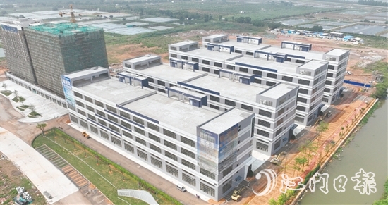 位于三江鎮(zhèn)中心的銀洲灣電子信息產(chǎn)業(yè)園（在建）重點打造新一代電子信息產(chǎn)業(yè)發(fā)展平臺。