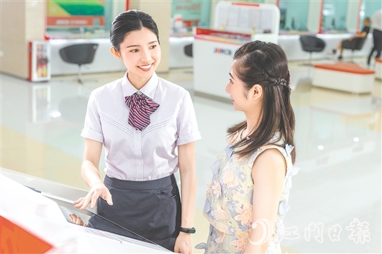 江門農(nóng)商銀行秉承金融為民初心，以數(shù)字化轉(zhuǎn)型賦能服務(wù)升級(jí)。