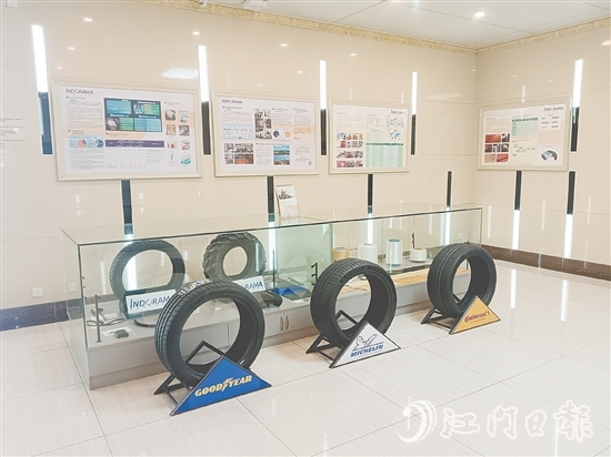 銀都拉瑪現(xiàn)為中國(guó)最大、世界規(guī)模第二的輪胎用聚酯浸膠簾子布制造商。