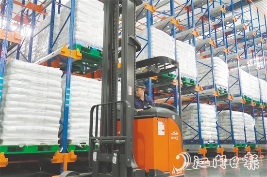 羅塞洛（廣東）明膠有限公司生產(chǎn)的食品級(jí)明膠可為保健食品、功能性食品提供膠原原料支撐。