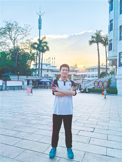 國(guó)防科技大學(xué)何宇曦