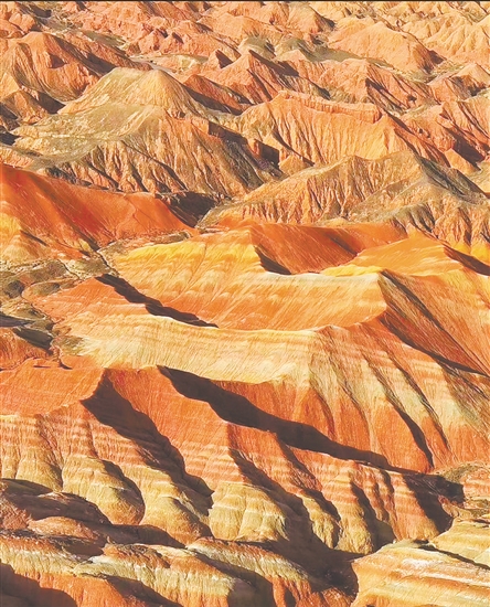 張掖七彩丹霞色彩豐富。