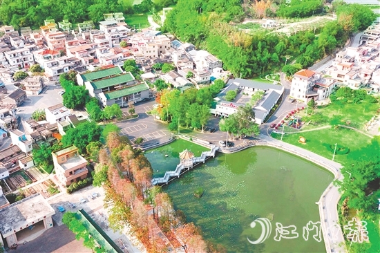 中鐵廣州局支持來蘇村建成八斗橋、游客驛站等基礎(chǔ)設(shè)施。圖為來蘇村新貌。