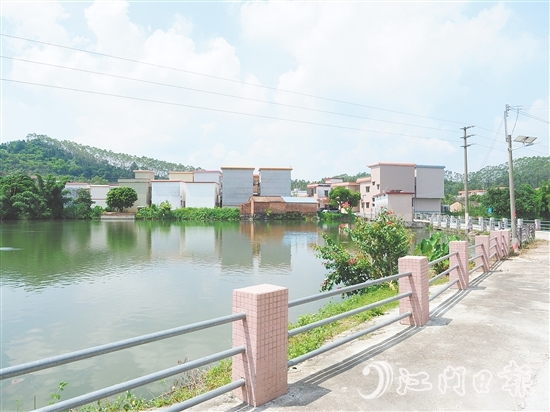 工程圍繞人居環(huán)境提升全面開展綜合治理，針對重點區(qū)域開展“拉網(wǎng)式”清理，做到不留任何衛(wèi)生死角。