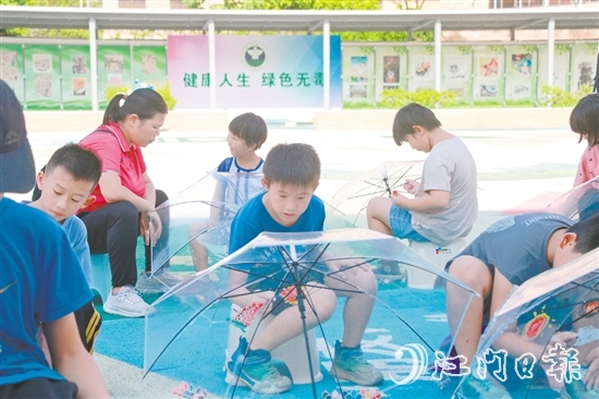 恩平市禁毒教育基地常態(tài)化策劃開展多樣化“禁毒+”主題宣教活動(dòng)。