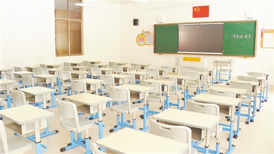 新會東區(qū)學(xué)校的教室已經(jīng)布置一新。