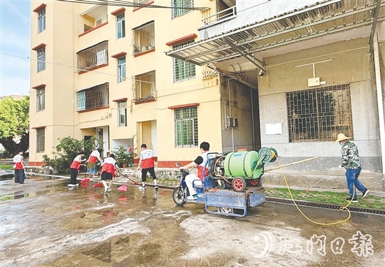 8月23-29日，恩平全市農(nóng)村地區(qū)開展為期7天的防蚊滅蚊愛國衛(wèi)生專項(xiàng)行動。