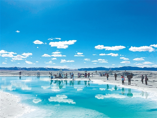 “甘青游”所到的景點(diǎn)景色優(yōu)美。