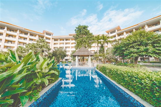 冬日，在一池溫泉中洗去疲憊。