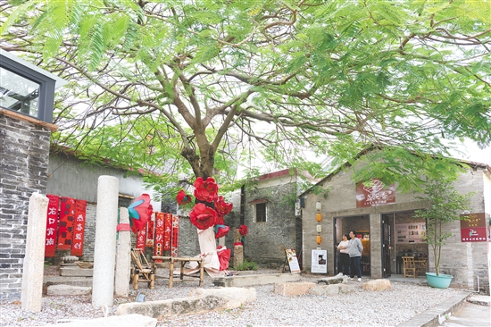 霄南村的“一屋一品”文旅業(yè)態(tài)。