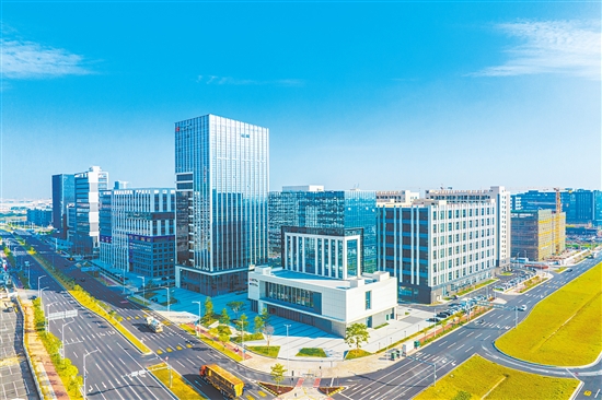 江門市安全應(yīng)急智能機(jī)器人產(chǎn)業(yè)園將成為推動(dòng)江海區(qū)安全應(yīng)急產(chǎn)業(yè)高質(zhì)量發(fā)展的“智造新引擎”。彭偉宗