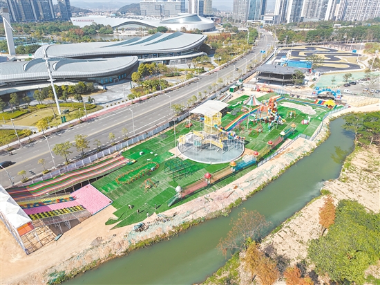 濱江悅動體育樂園已初具規(guī)模，卡丁車項目也基本完成了跑道鋪設工作。