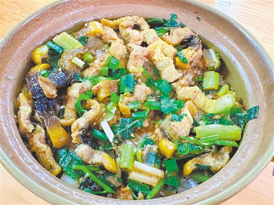 英國博主特別推薦江門黃鱔飯。