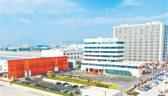 廣東友誼新材料科技有限公司BOPP薄膜及特種膠帶生產(chǎn)項目已于本月試產(chǎn)。