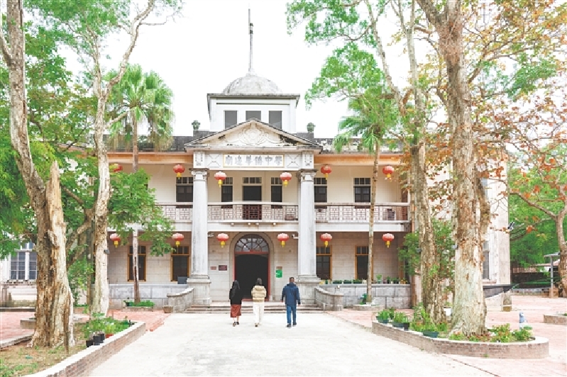 端芬鎮(zhèn)將廟邊華僑中學(xué)舊址活化為綠蓑衣音樂主題莊園，成為一個集藝術(shù)展覽、文化交流、非遺項(xiàng)目體驗(yàn)于一體的綜合性文化場所。
