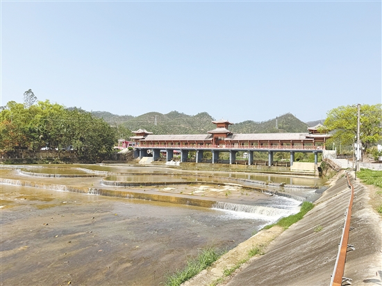 今年，址山鎮(zhèn)將重點(diǎn)推進(jìn)將軍陂水經(jīng)濟(jì)文旅項(xiàng)目，打造農(nóng)文旅融合發(fā)展的新地標(biāo)、鎮(zhèn)級“爆款”項(xiàng)目。