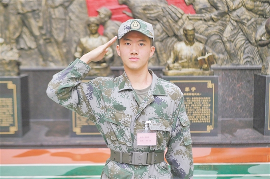 江海區(qū)應(yīng)征青年古浩東