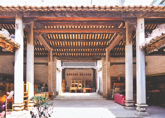 青云書院不僅對(duì)研究本地古代建筑藝術(shù)具有重要價(jià)值，更承載著深厚的地方人文歷史內(nèi)涵。