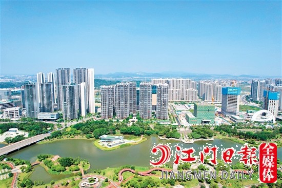 我市改善型住房需求不斷增加，房企結(jié)合購房者的需求推出多樣化產(chǎn)品。