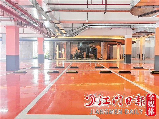 海悅東晟的“愛馬仕橙”地下車庫。