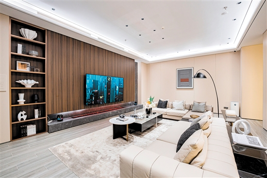 在華為智能生活館，消費(fèi)者能體驗(yàn)到完整的華為智能家居。