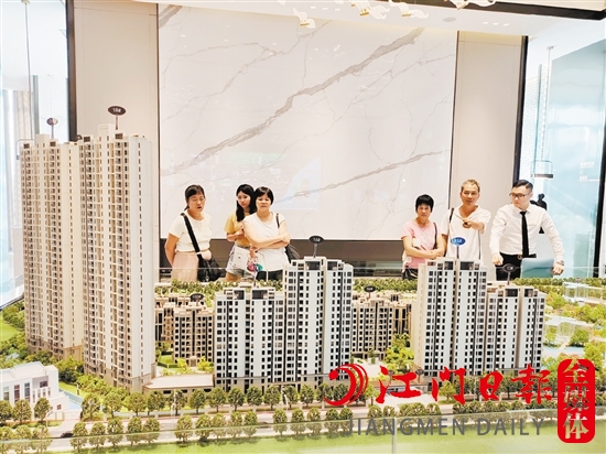 7月全市一手住宅成交2216套，環(huán)比、同比均有下跌。