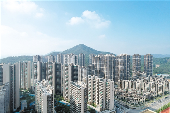 群華路板塊集聚了多個樓盤。