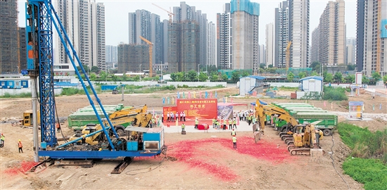 盛匯天際二期動工現(xiàn)場。