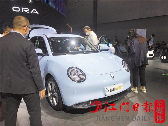 預(yù)算充足的情況下，選擇新車最好。