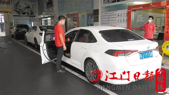 消費者到4S店“體檢”愛車時最好提前預(yù)約。