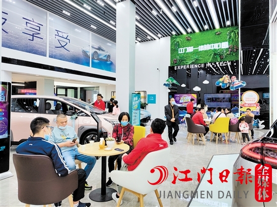 如何通過(guò)直播，提升消費(fèi)者到店成交值得思考。